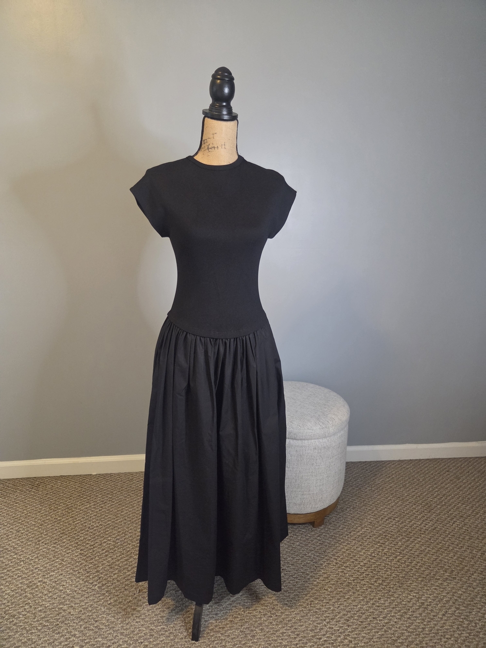 Classic Black Maxi Dress - Elegant Cap Sleeve Design